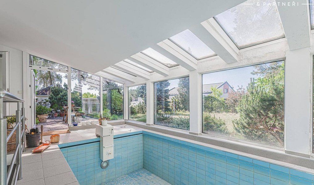 Prodej domu 300 m² s pozemkem 1 176 m², Hradec Králové – náhled fotky 17