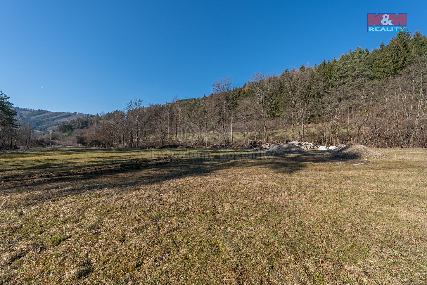 Prodej pozemku 1 762 m² — photo 2