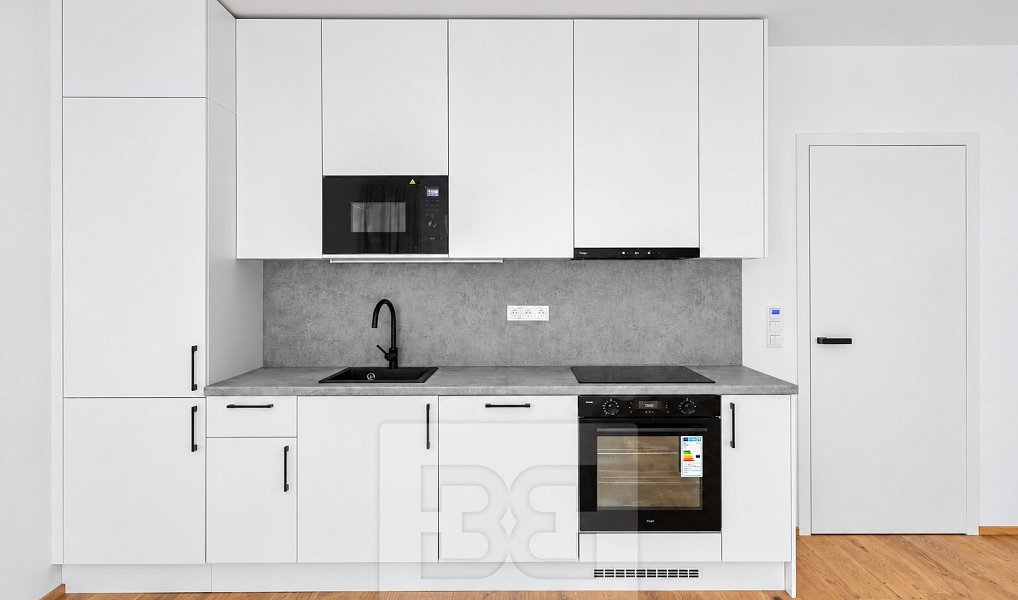 Prodej bytu 1+kk 40 m², Praha – náhled fotky 7