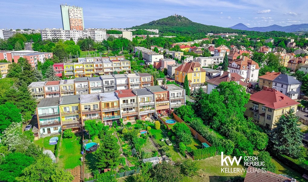 Prodej domu 252 m² s pozemkem 304 m², Teplice – náhled fotky 24