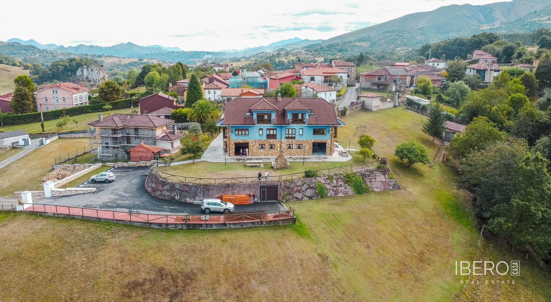 Prodej domu 8 700 m² s pozemkem 8 000 m² — photo 2