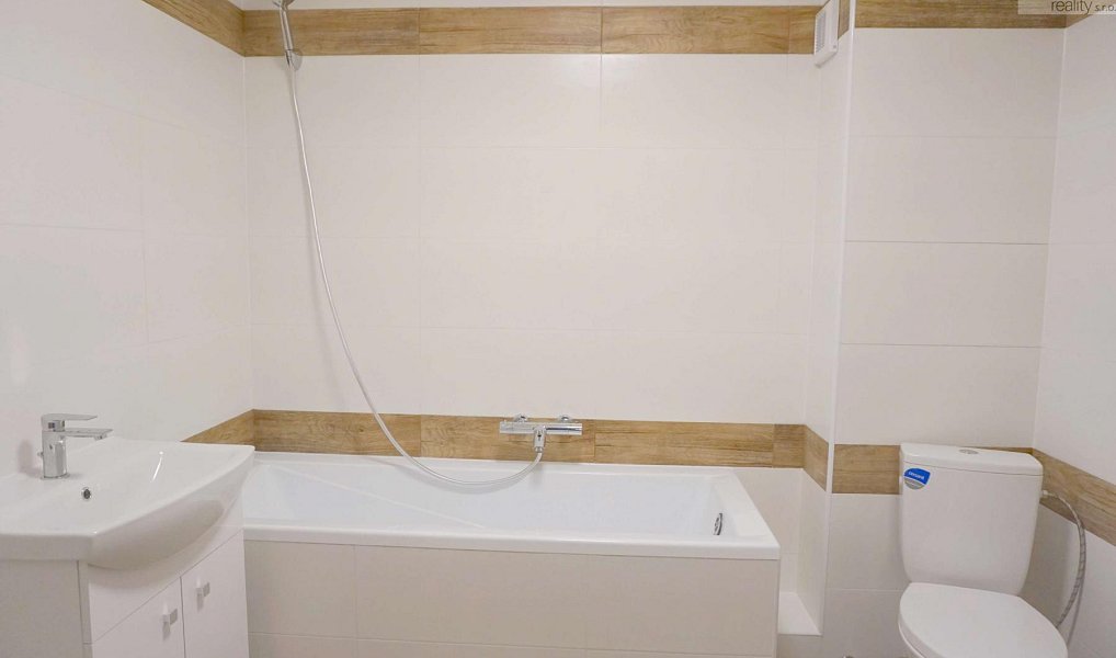 Pronájem bytu 4+kk 70 m², Litvínov – náhled fotky 19