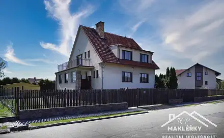 Prodej domu 200 m² s pozemkem 632 m², Bělušice, okres Kolín