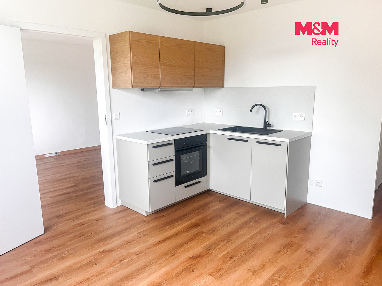 Pronájem bytu 2+kk 38 m² – fotografie 2