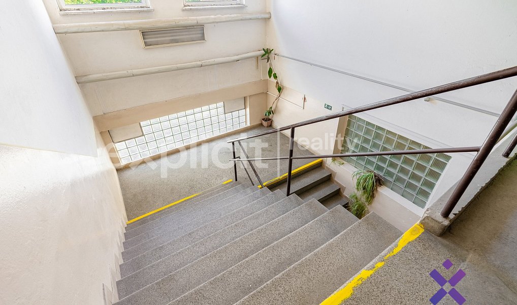 Prodej výrobních prostor 1 837 m², Šardice – náhled fotky 10