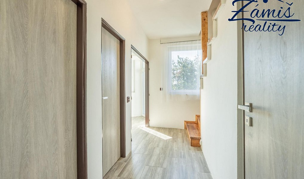 Prodej domu 278 m² s pozemkem 1 322 m², Nespeky – náhled fotky 20