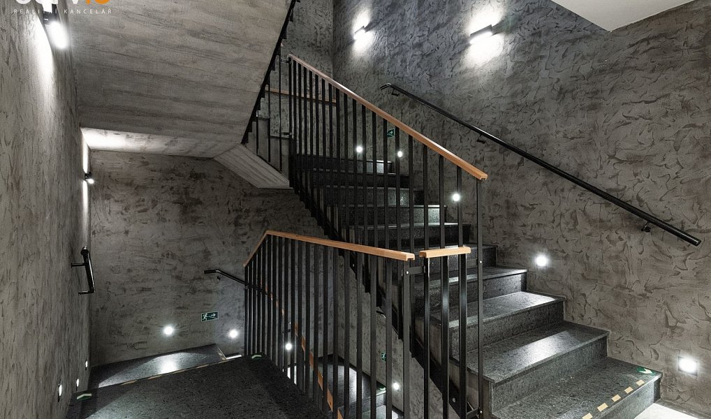 Prodej komerčního objektu (jiného typu) 48 m², Staré Město – náhled fotky 15