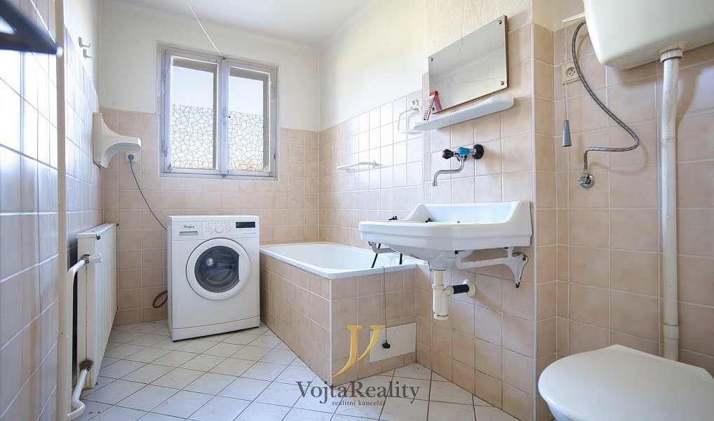 Prodej výrobních prostor 1 544 m², Tršice – náhled fotky 19