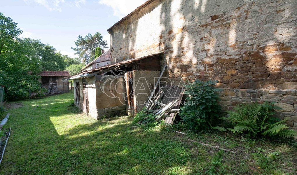 Prodej domu 200 m² s pozemkem 1 769 m², Zápy – náhled fotky 12