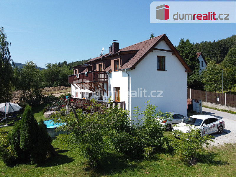 Prodej domu 334 m² s pozemkem 2 140 m² – fotografie 2