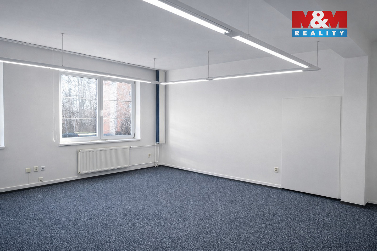 Pronájem kanceláře 38 m² — photo 2