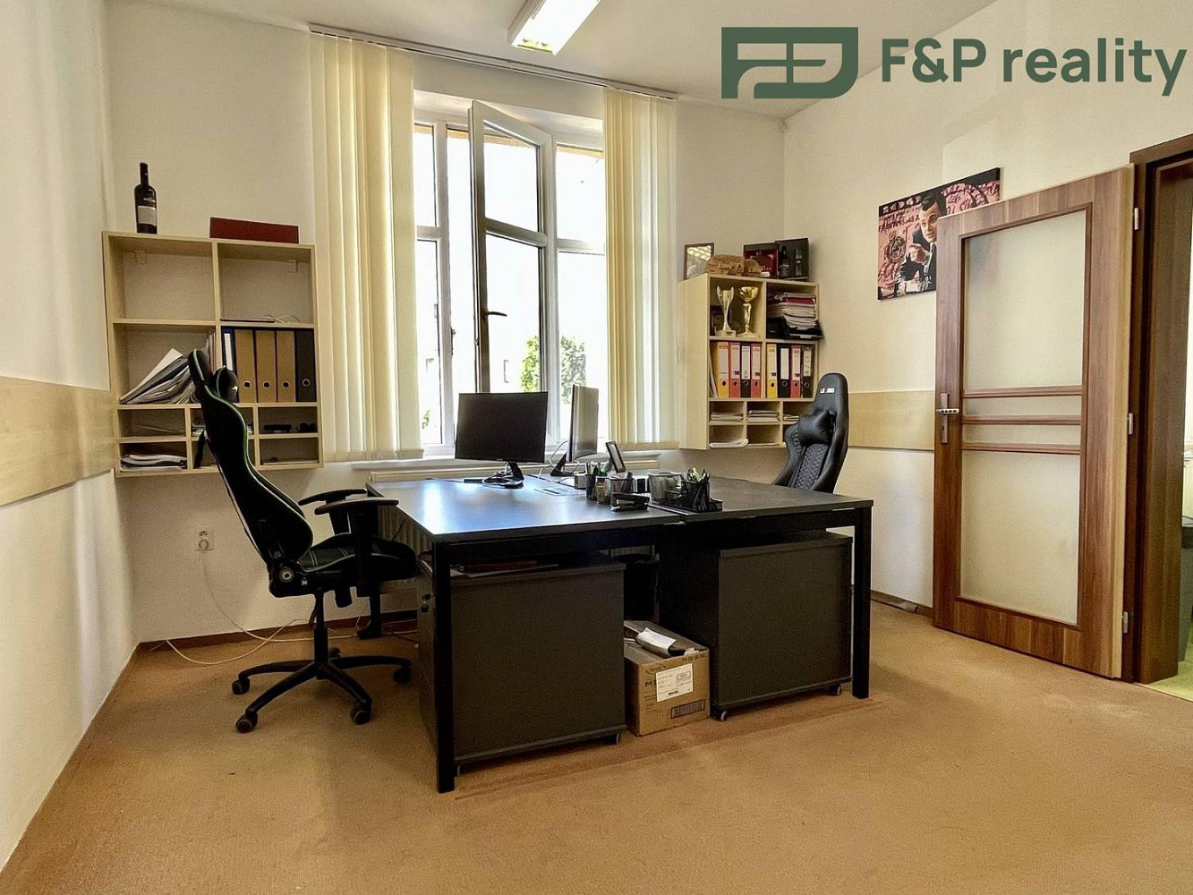 Pronájem kanceláře 121 m² – fotografie 3