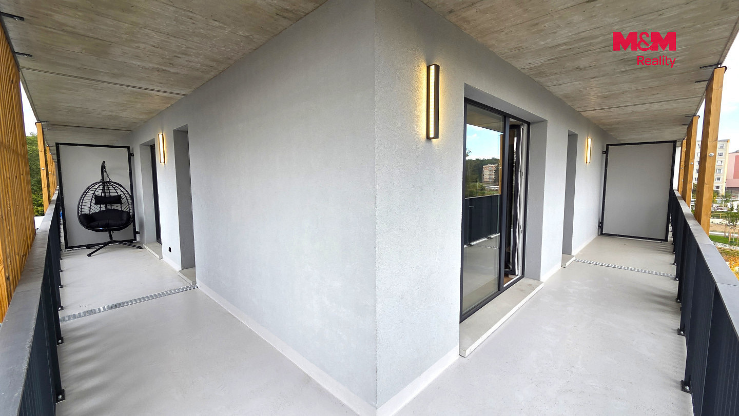 Pronájem bytu 2+kk 61 m² – fotografie 3