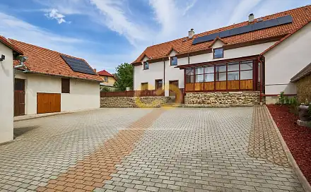 Prodej domu 930 m² s pozemkem 924 m², Plánkova, Vlachovo Březí, okres Prachatice