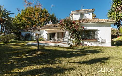 Prodej domu 446 m² s pozemkem 6 100 m², Guadalmina Baja, Španělsko