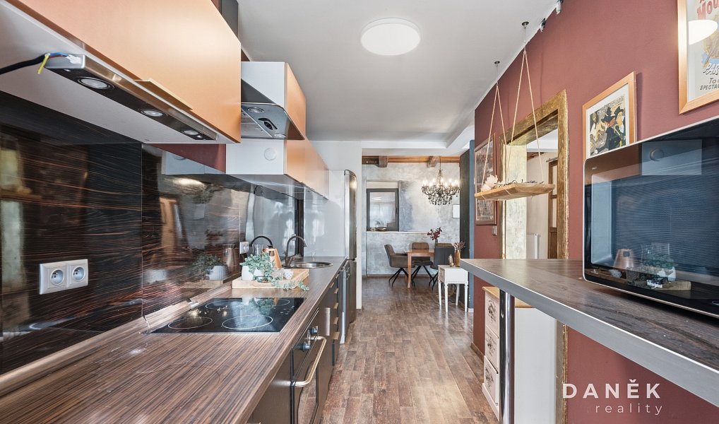 Prodej domu 210 m² s pozemkem 214 m², Ivančice – náhled fotky 3