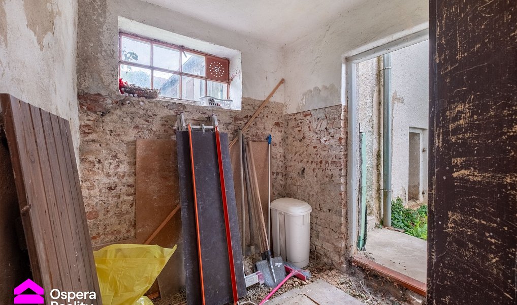 Prodej domu 260 m² s pozemkem 575 m², Lomy – náhled fotky 11