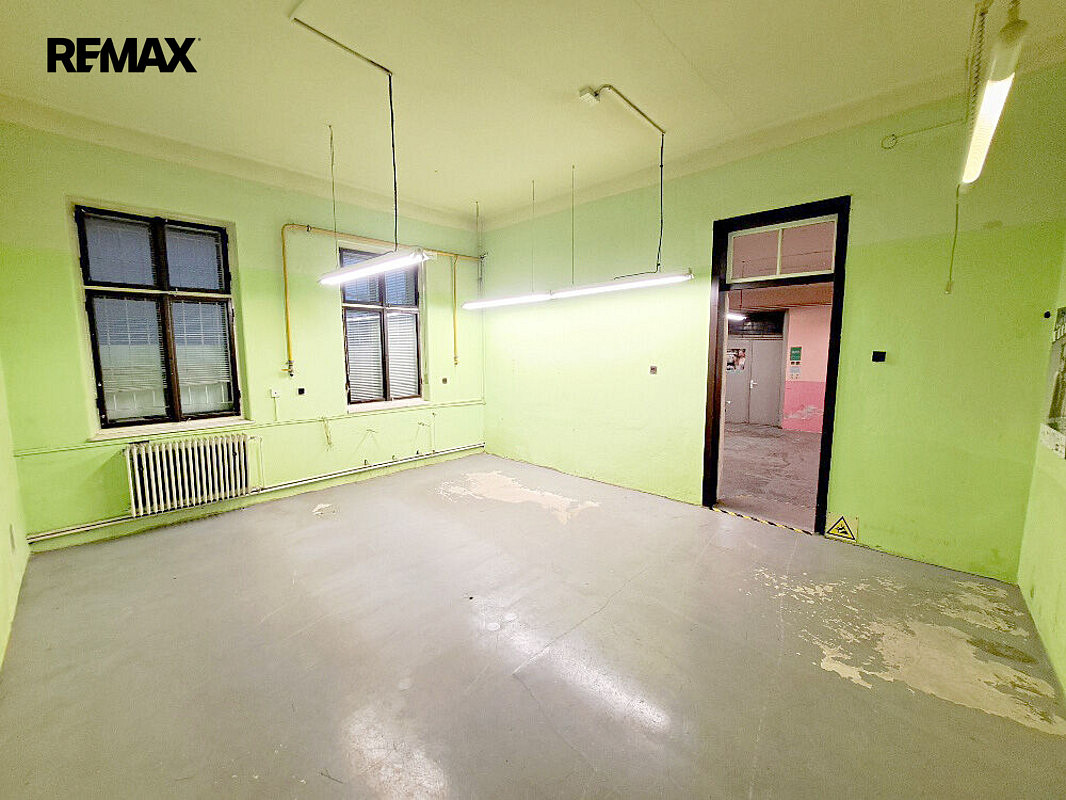 Pronájem výrobních prostor 185 m² – fotografie 3