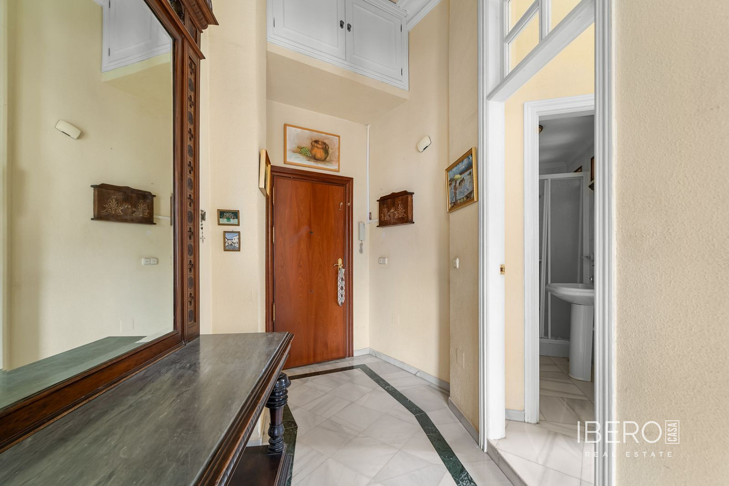 Piso 2+kk – Málaga, Centro Histórico, Centro - Más