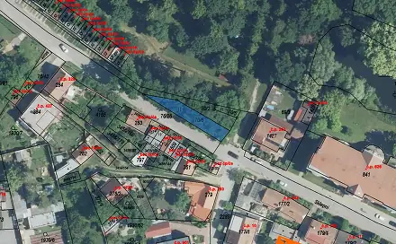 Prodej komerčního pozemku 106 m², Hrušovany nad Jevišovkou, okres Znojmo