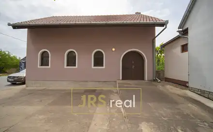 Prodej ubytovacího objektu 285 m², Velké Bílovice, okres Břeclav