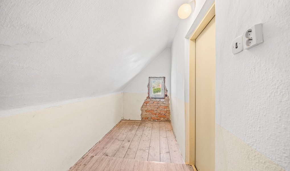 Prodej domu 178 m² s pozemkem 525 m², Dešenice – náhled fotky 17