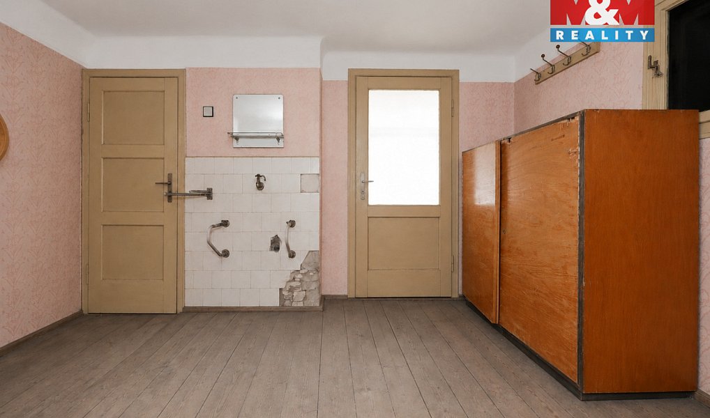 Prodej nájemního domu, činžáku 330 m², Černovice – náhled fotky 20