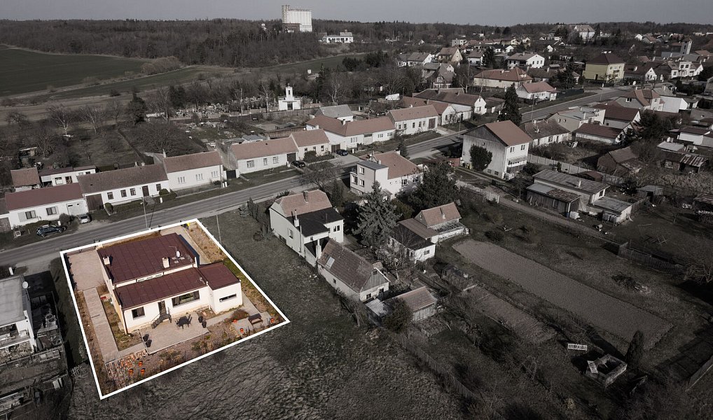 Prodej domu 200 m² s pozemkem 802 m², Šumná – náhled fotky 4