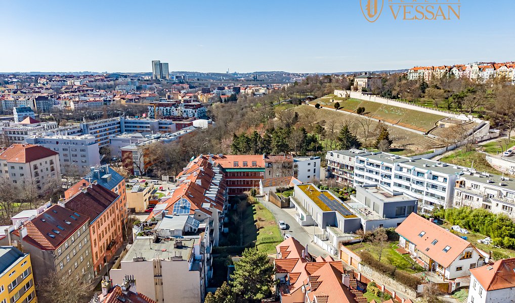 Prodej stavebního pozemku 388 m², Praha – náhled fotky 3