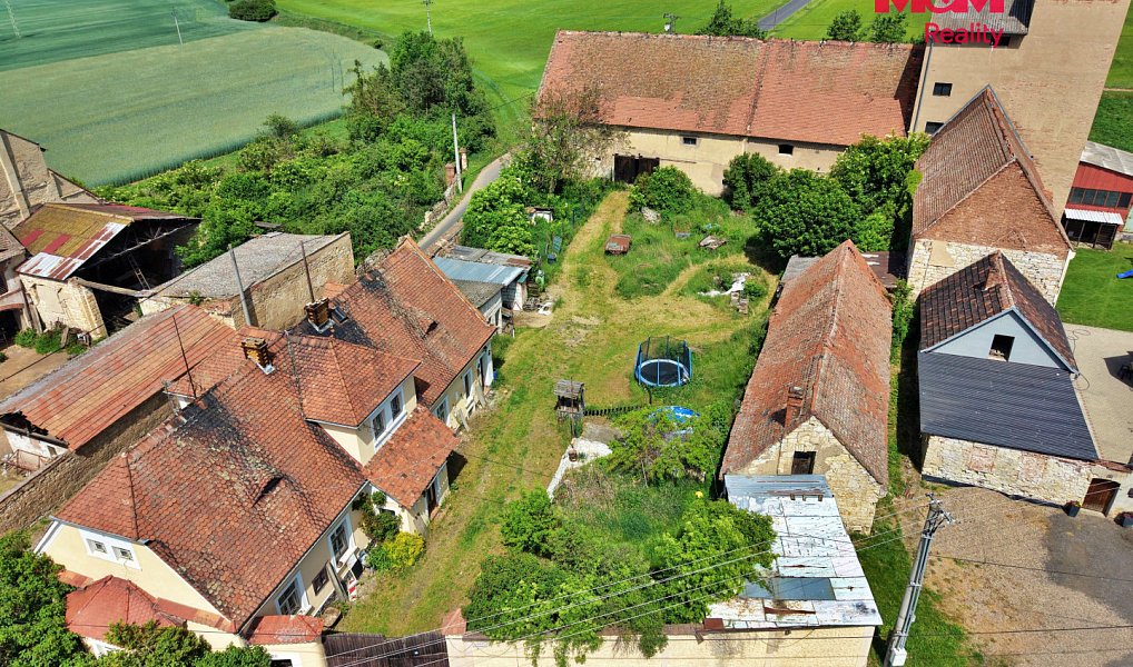Prodej domu 200 m² s pozemkem 2 771 m², Zálužice – náhled fotky 5