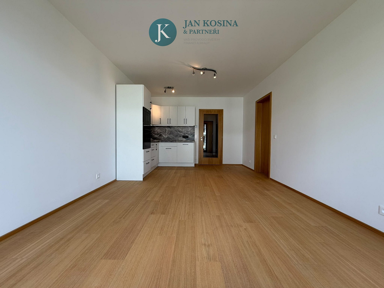 Pronájem bytu 2+kk 51 m² – fotografie 4