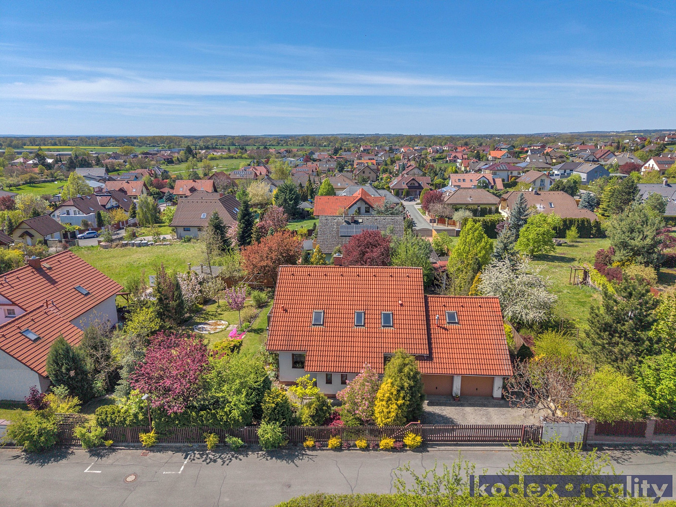 Prodej domu 263 m² s pozemkem 1 100 m² – pohled 4