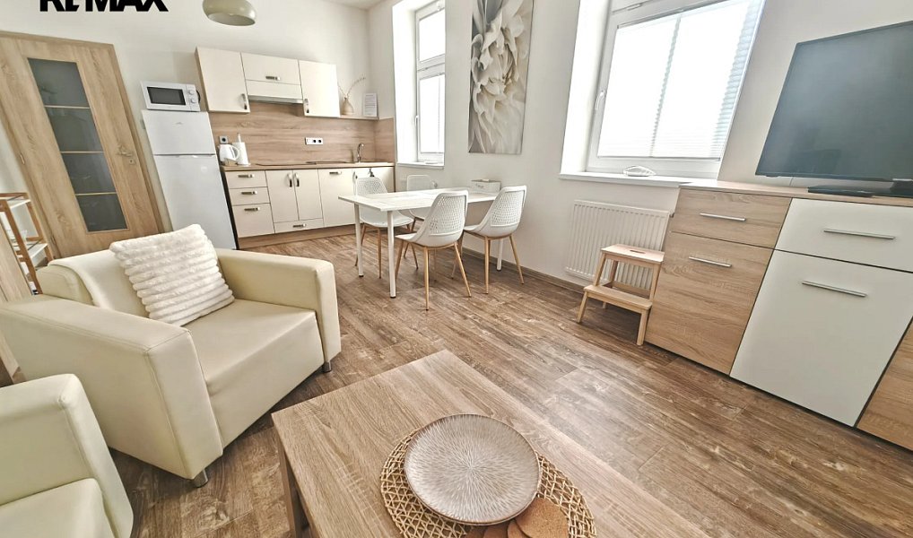 Prodej nájemního domu, činžáku 715 m², Trutnov – náhled fotky 10