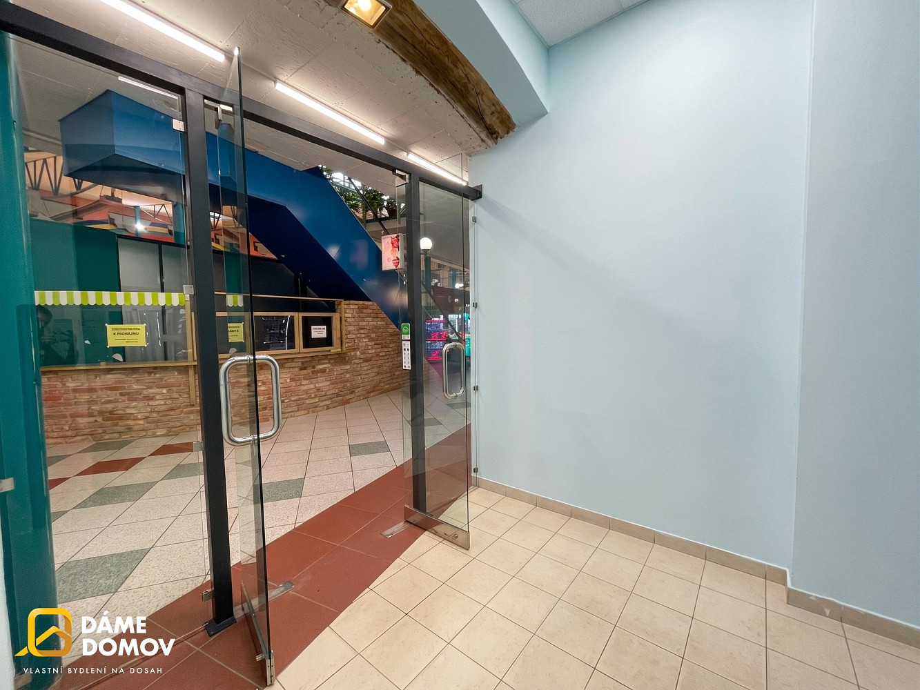 Pronájem obchodních prostor 10 m² – fotografie 3