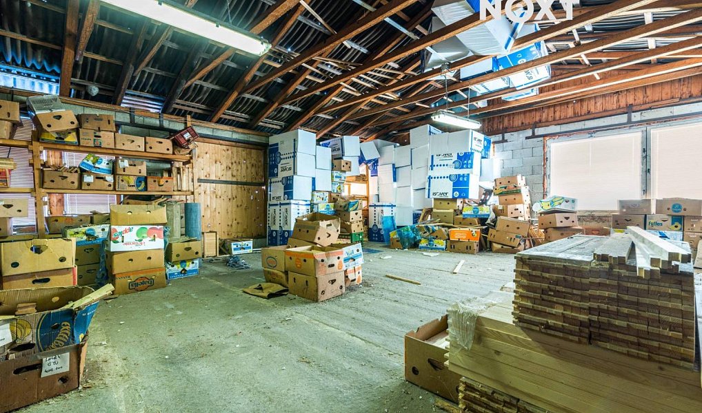 Prodej výrobních prostor 840 m², Jesenice – náhled fotky 14