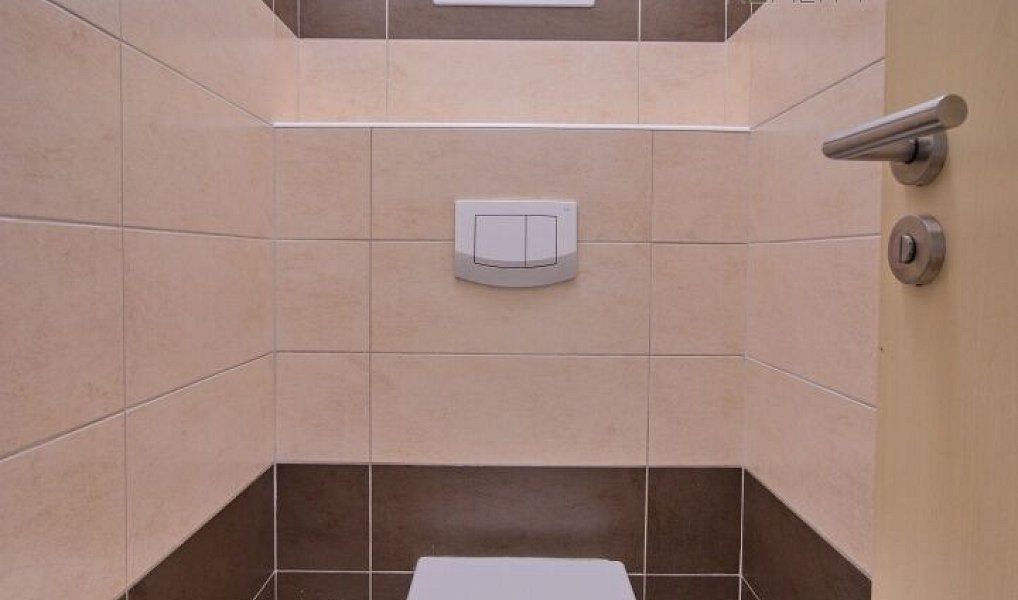 Pronájem bytu 2+kk 69 m², Jesenice – náhled fotky 8