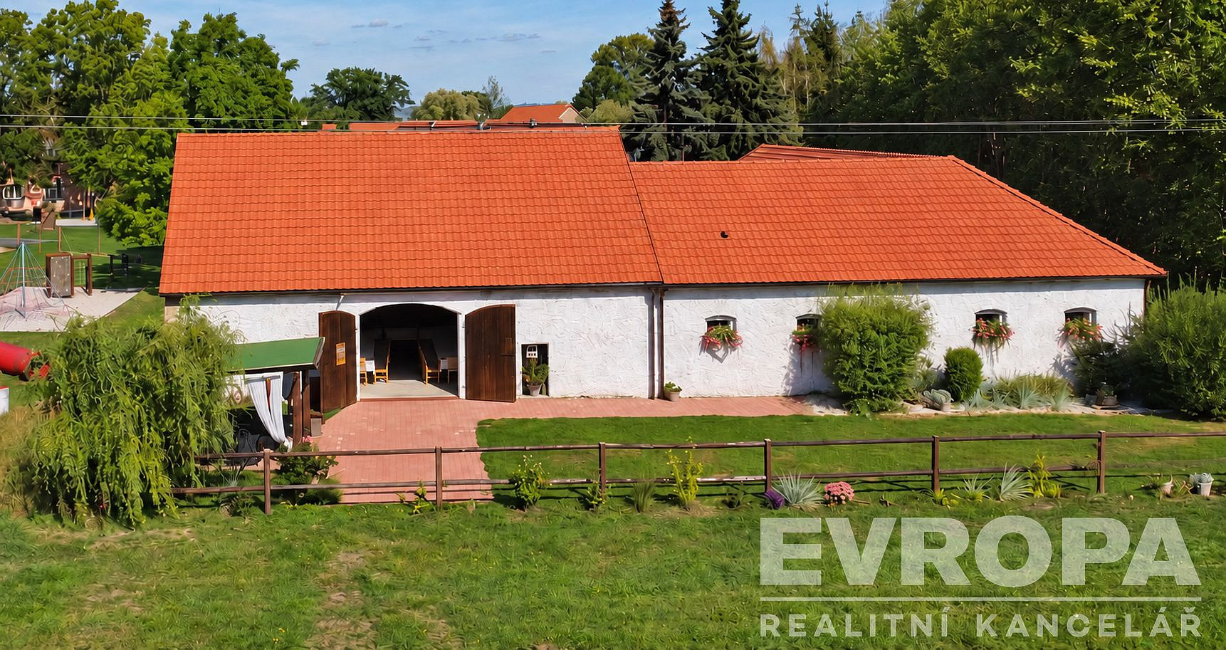 Prodej komerčního objektu (jiného typu) 500 m² – fotografie 2