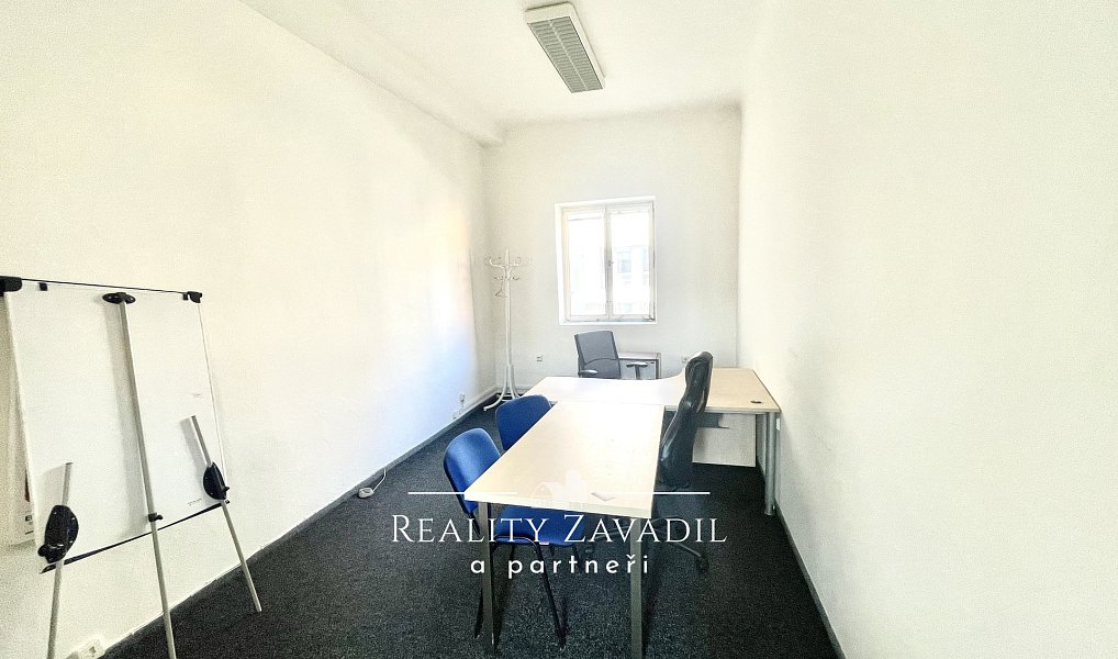 Pronájem kanceláře 17 m², Benešov – náhled fotky 2