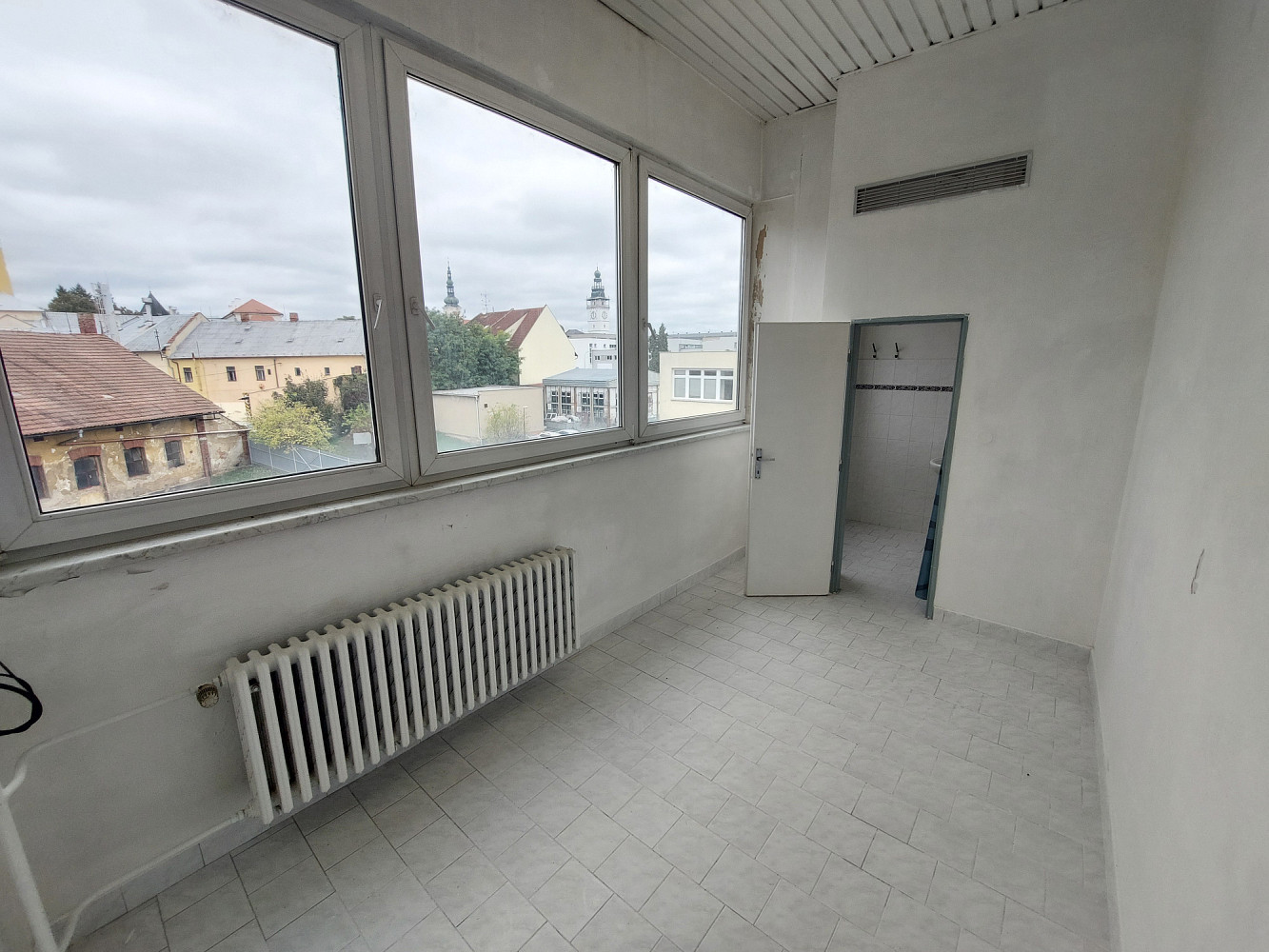 Pronájem kanceláře 20 m² – fotografie 4