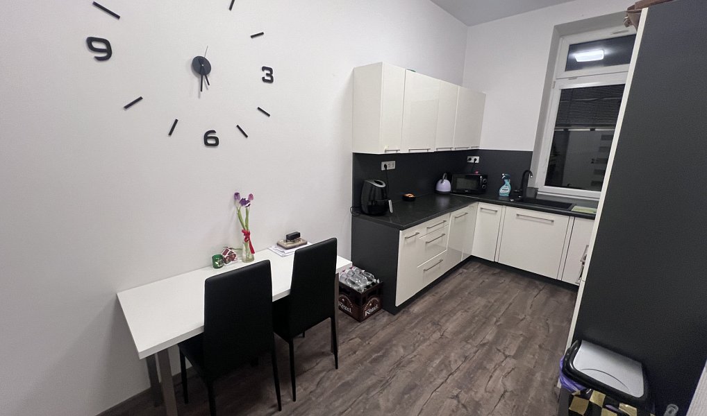 Prodej bytu 2+1 66 m², Náchod – náhled fotky 2