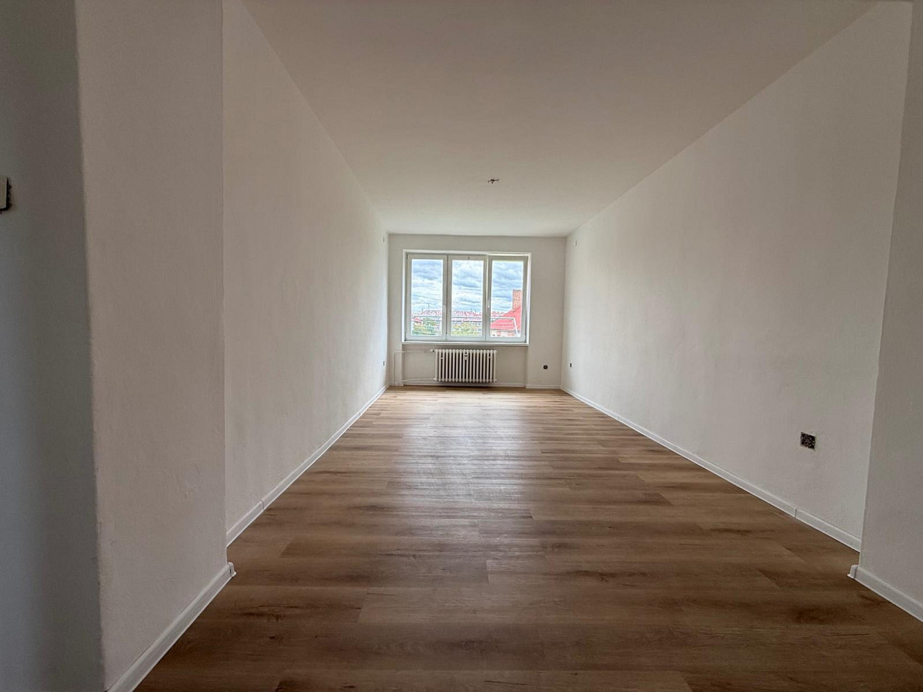 Pronájem bytu 2+1 52 m² – fotografie 2