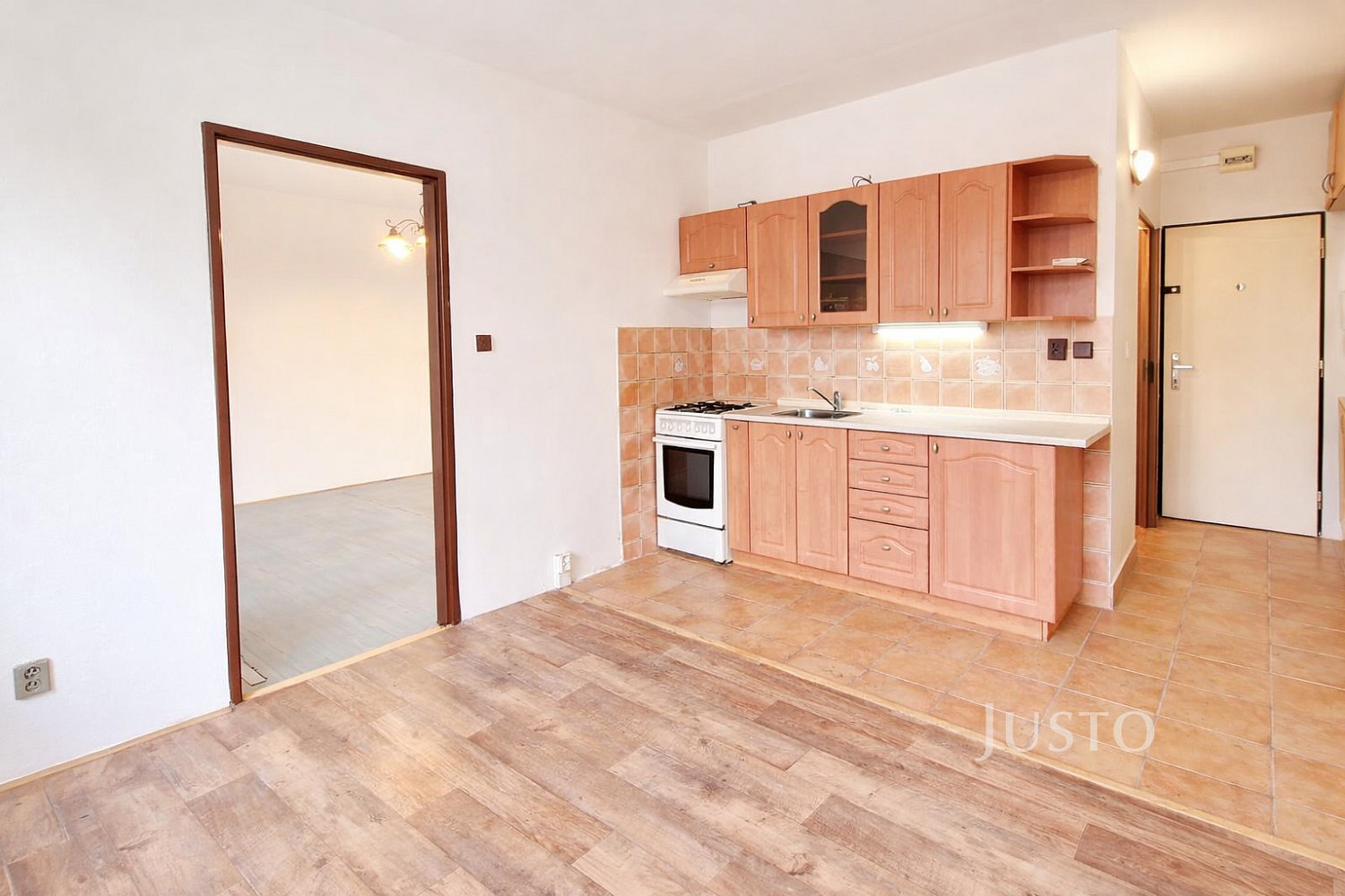 Pronájem bytu 1+1 38 m² – fotografie 3