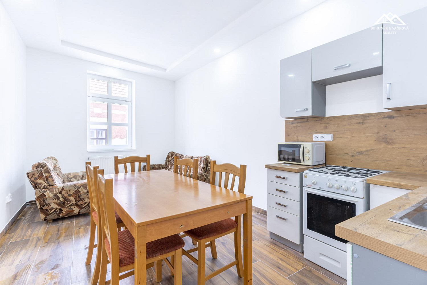 Pronájem bytu 3+kk 45 m²