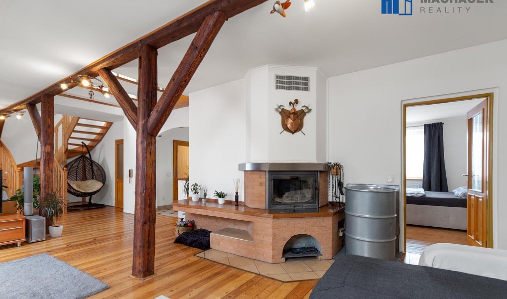 Prodej domu 700 m² s pozemkem 421 m², Duchcov – náhled fotky 3