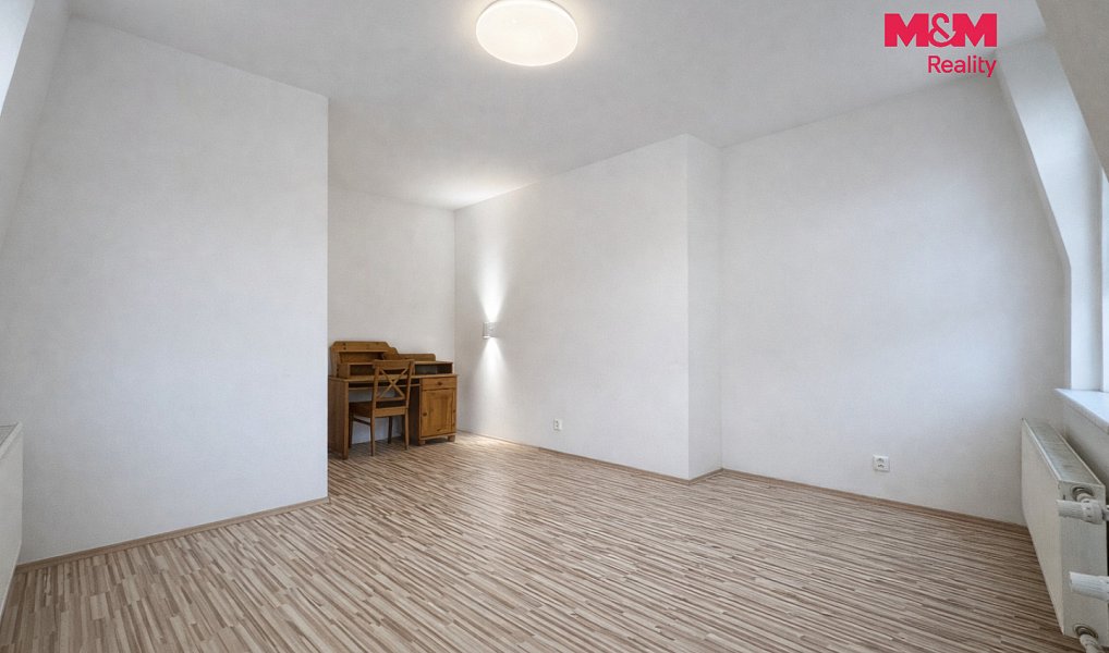 Prodej bytu 1+1 33 m², Karlovy Vary – náhled fotky 2
