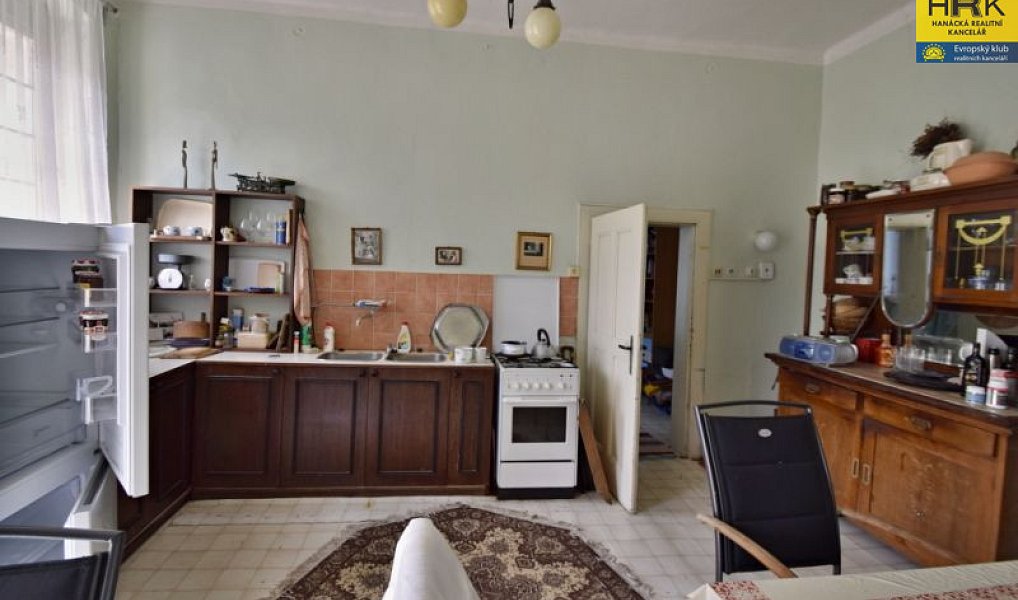 Prodej domu 300 m² s pozemkem 3 106 m², Mostkovice – náhled fotky 20