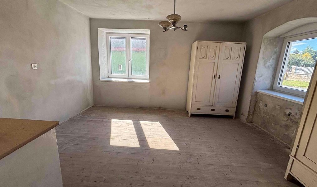 Prodej domu 240 m² s pozemkem 1 457 m², Dvorce – náhled fotky 5