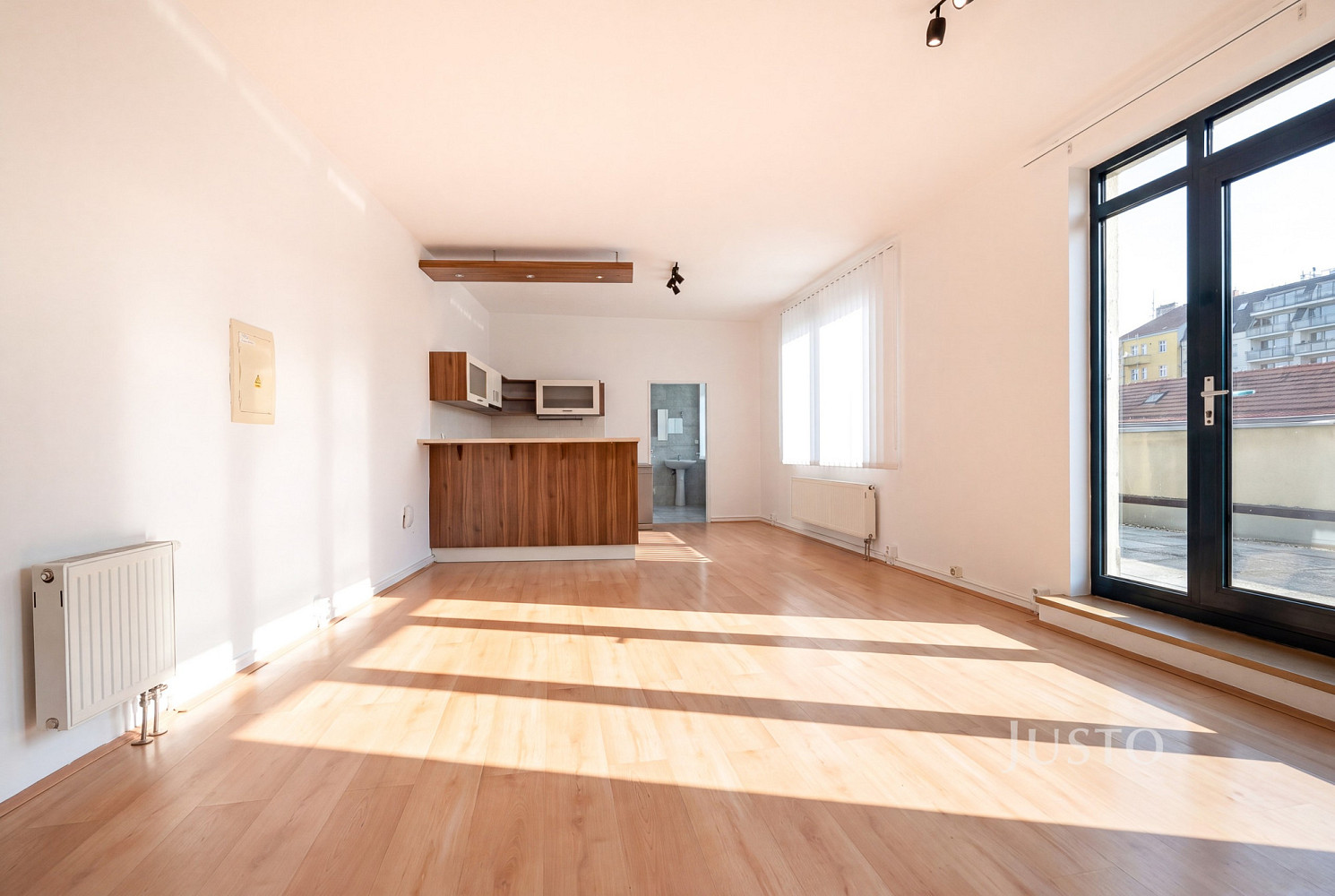 Pronájem bytu 2+kk 54 m² – fotografie 2