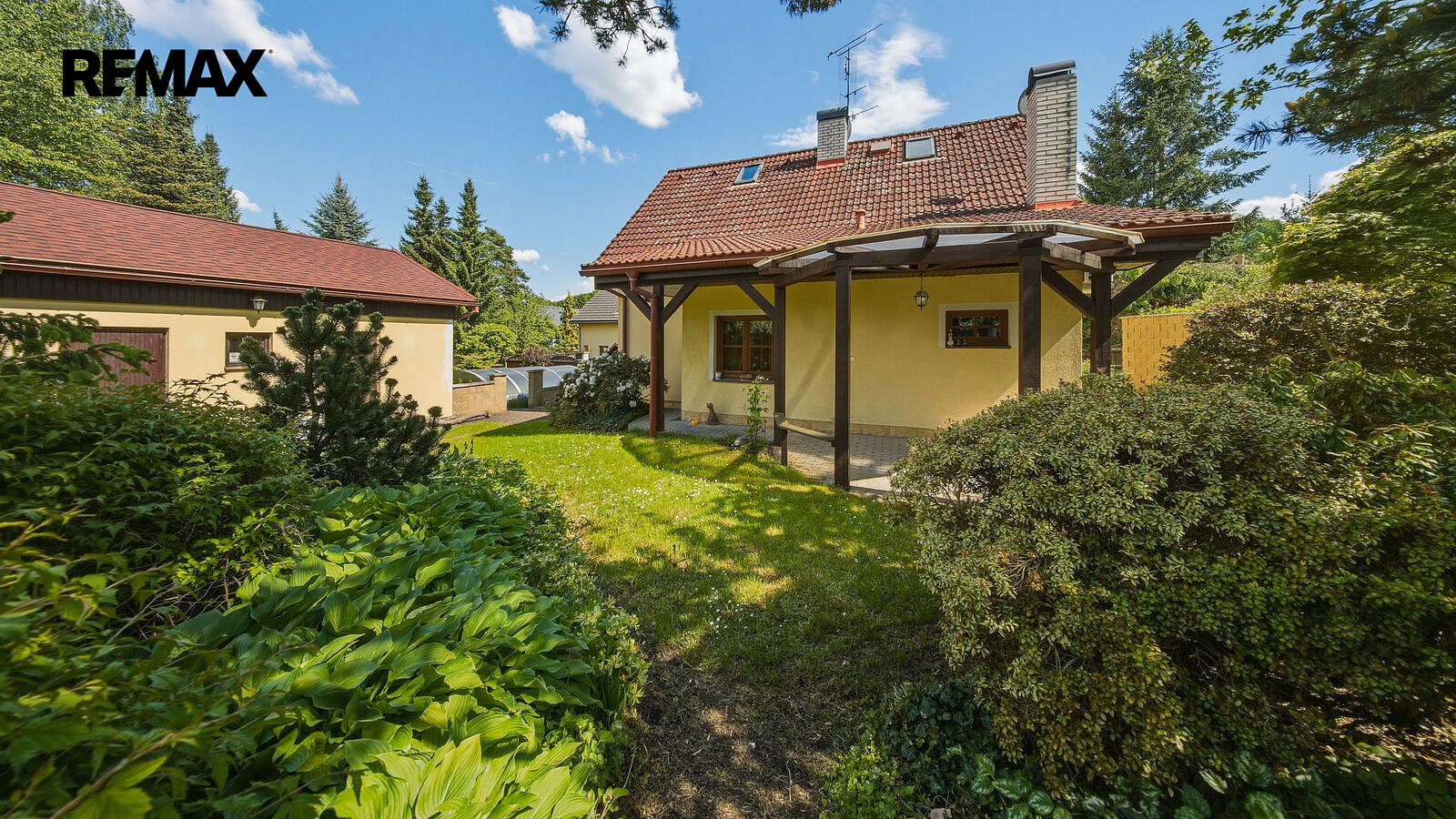 Prodej domu 122 m² s pozemkem 900 m² – fotografie 2