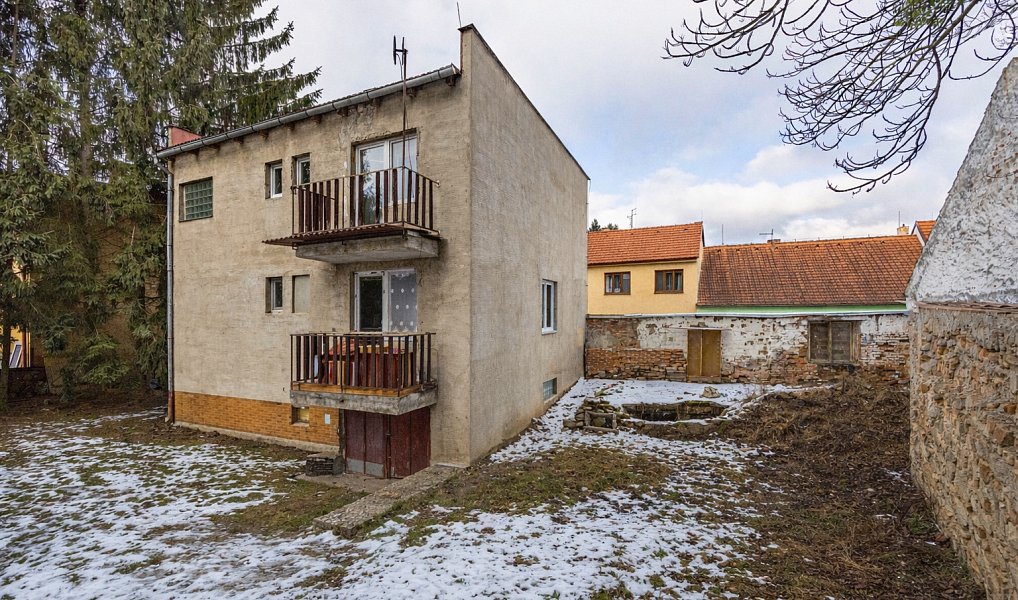 Prodej domu 230 m² s pozemkem 1 636 m², Lomnice nad Lužnicí – náhled fotky 2